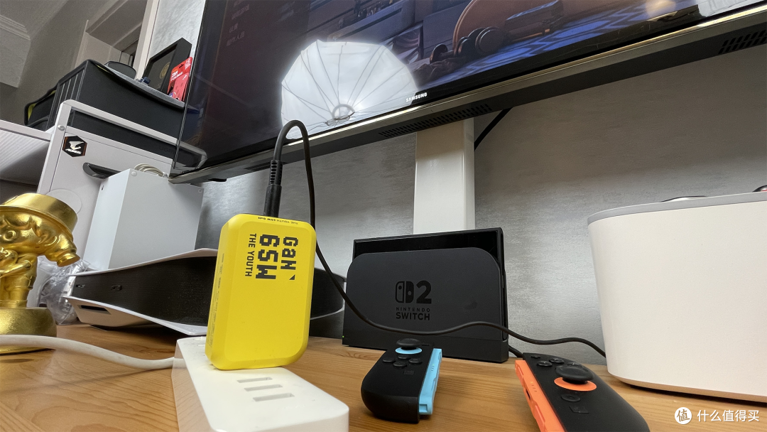 港版Switch2的最佳搭档？Aohi奥海65W氮化镓+魔派多彩纤薄收纳包