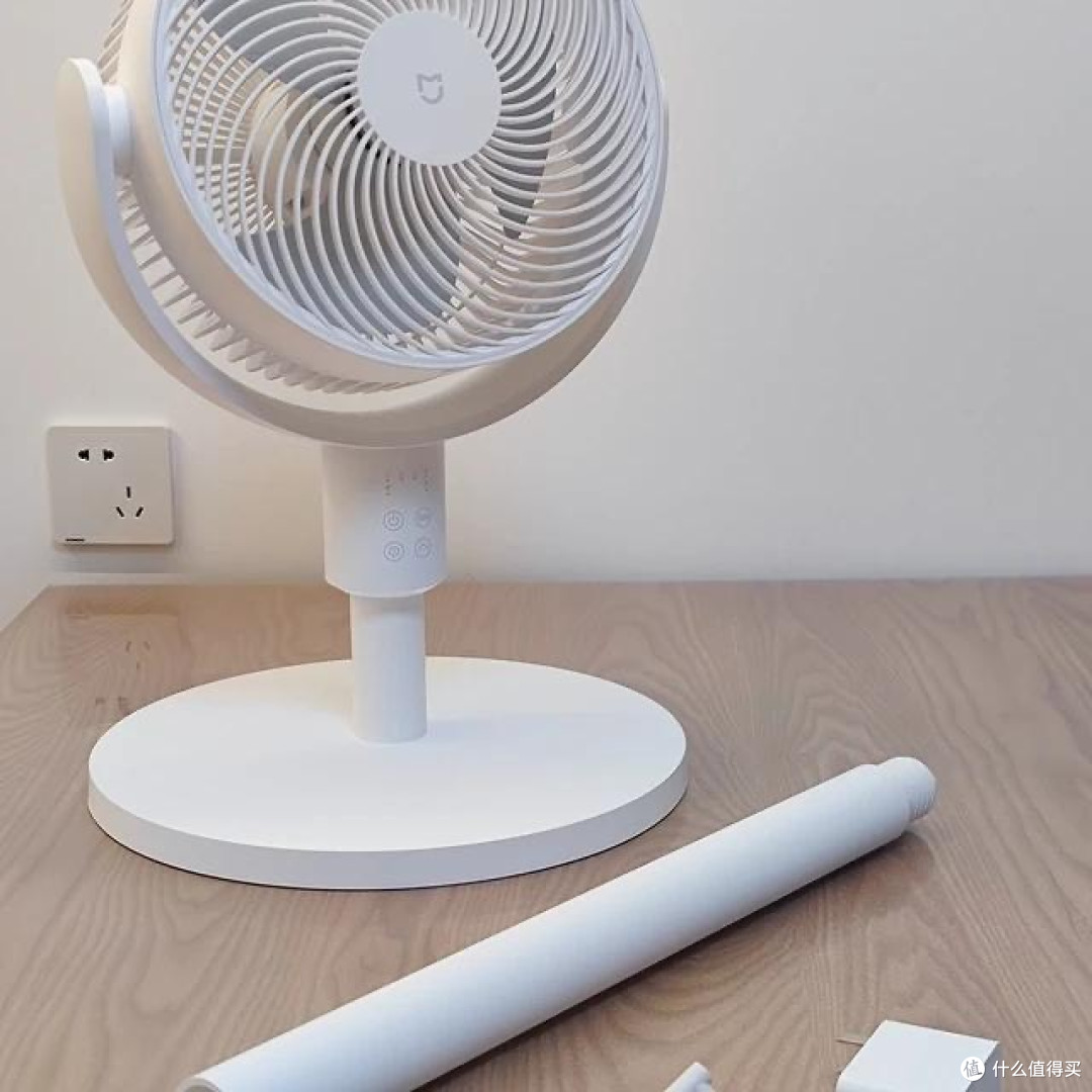 米家桌面风扇:轻便灵活,智能操控