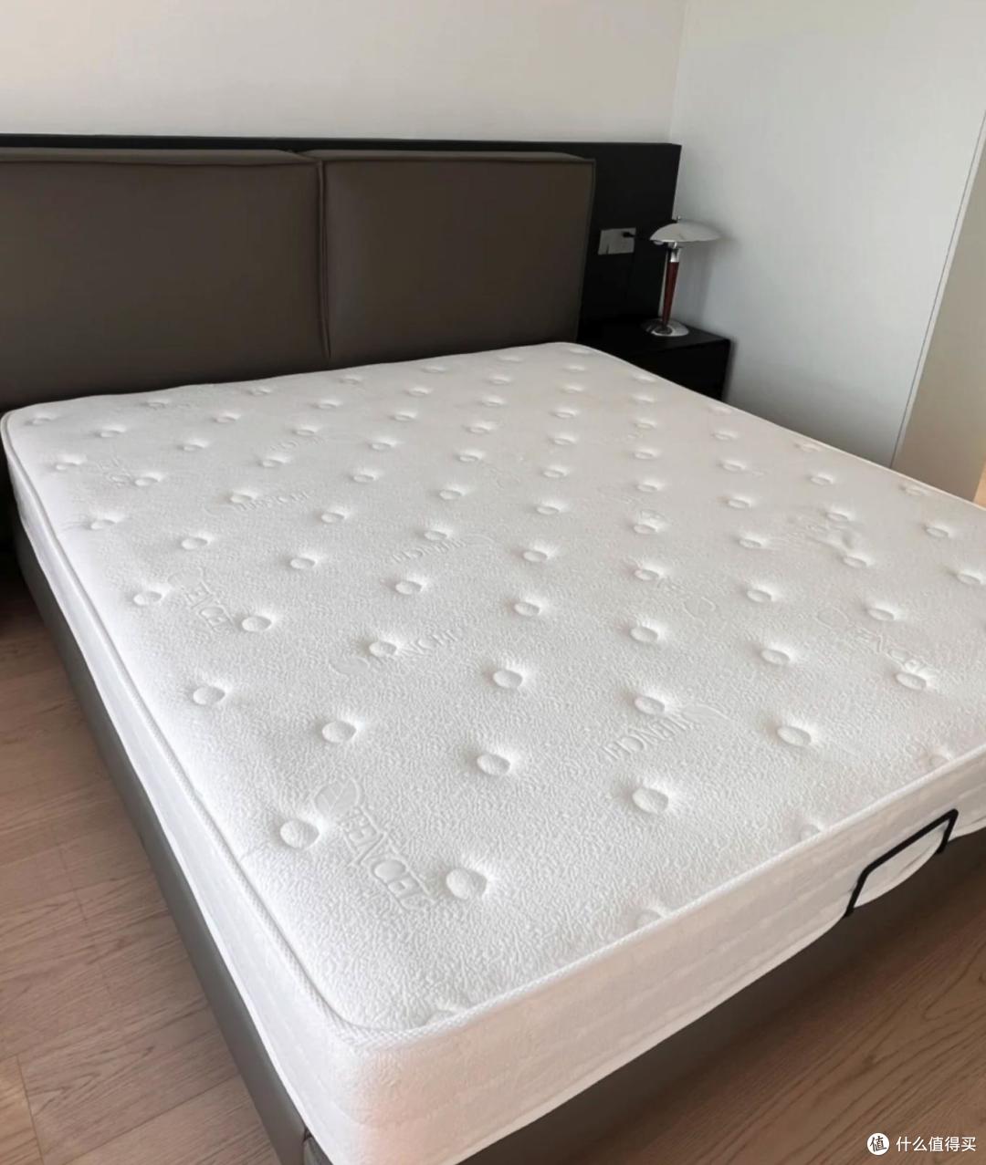 曾经家家必备的床上用品,如今却成了时代的眼泪,你家还剩几样?