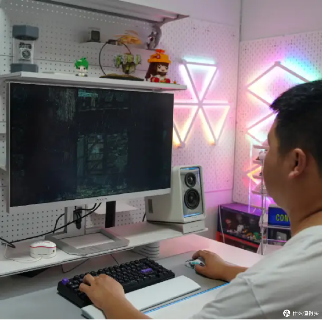 微星FORGE GK600 W方程式深度体验:三模连接+全键热插拔真香!