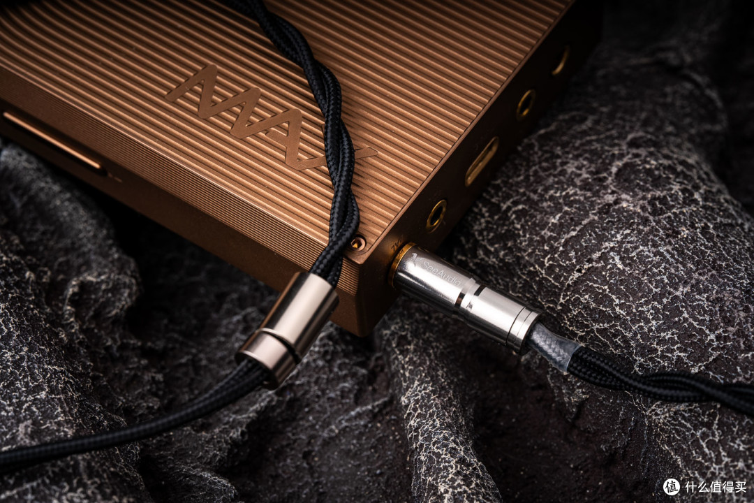 薛定谔的偏科人声毒物——SeeAudio 辉夜2