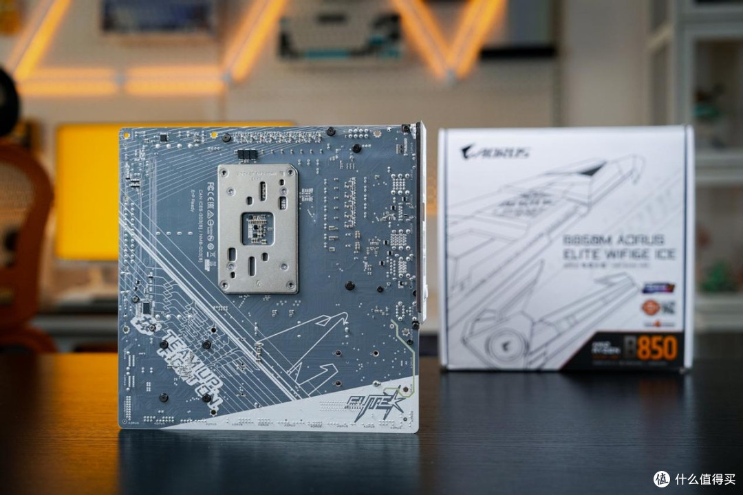 纯白AMD平台装机分享：9600X搭配技嘉B850M+星耀RTX5070显卡