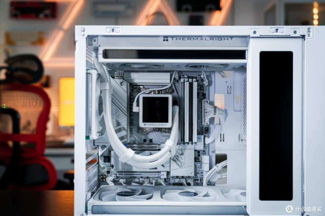 纯白AMD平台装机分享：9600X搭配技嘉B850M+星耀RTX5070显卡