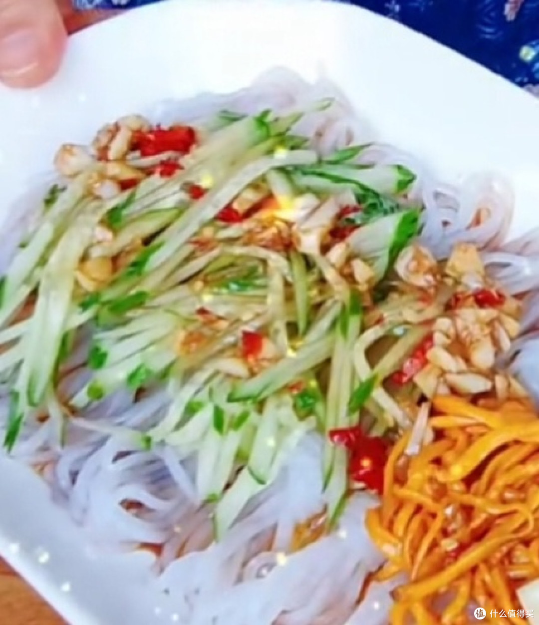 夏日清爽减脂菜:凉拌魔芋黄瓜丝