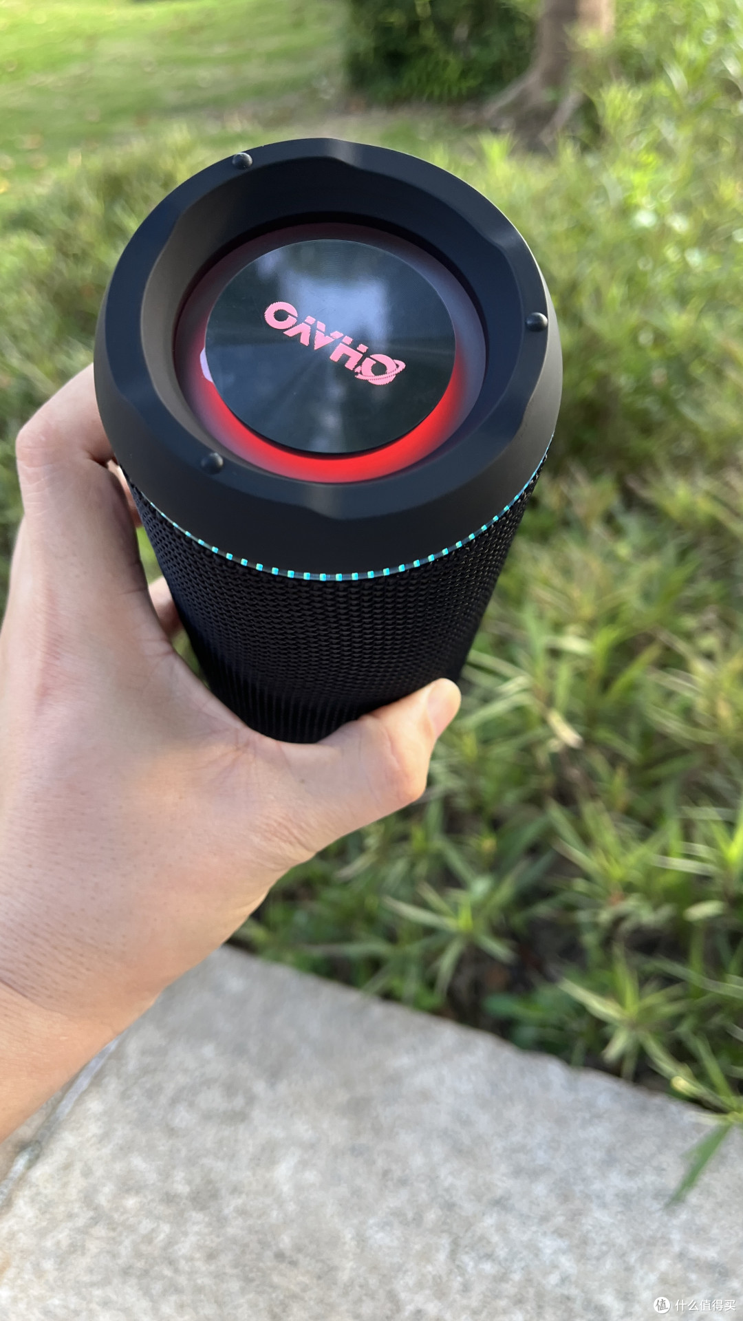 雷登X30蓝牙音箱:把音乐节揣进兜里,还附赠彩虹色的快乐