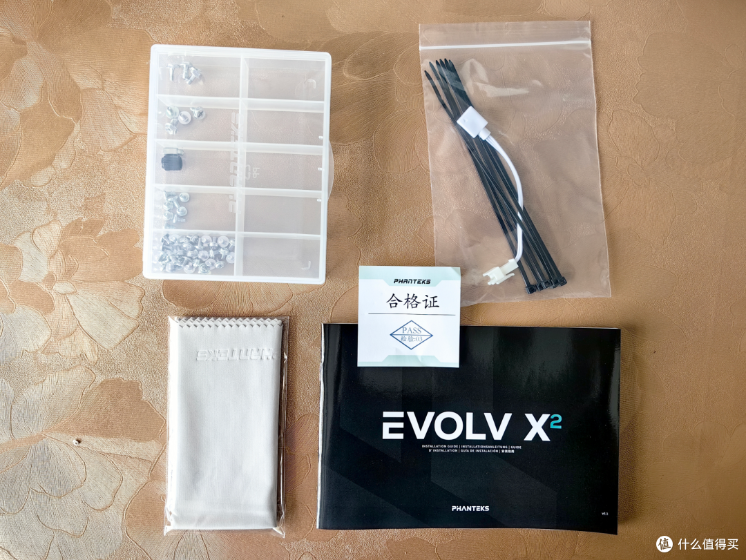 颜值就是正义,高透海景+显卡竖装!追风者 EVOLV X2装机分享