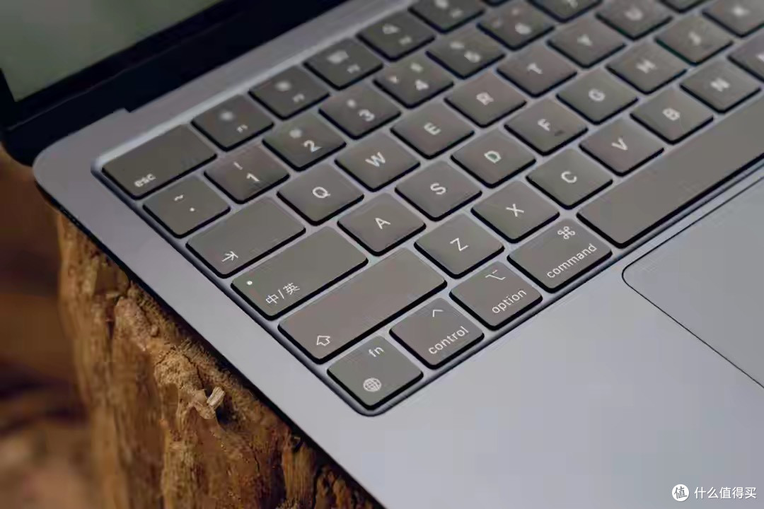 老款苹果MacBook Air M3还值得买吗?便宜就行!国补后5571元