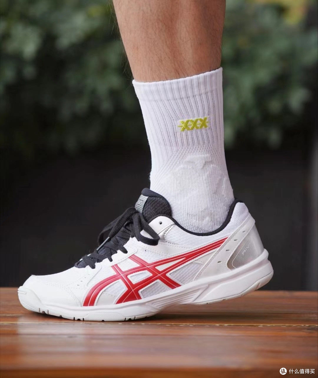 Asics River CS 白红训练鞋，通勤运动两不误
