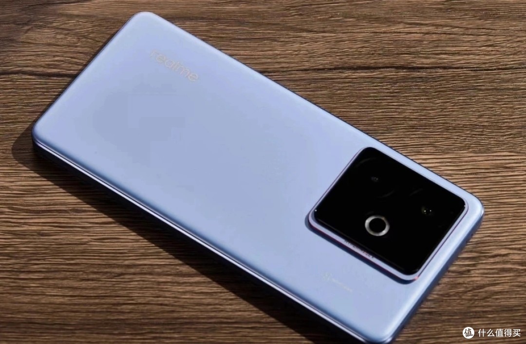 红米K80至尊版突然不香了,7200mAh+IP69,国补价到手价仅2200元