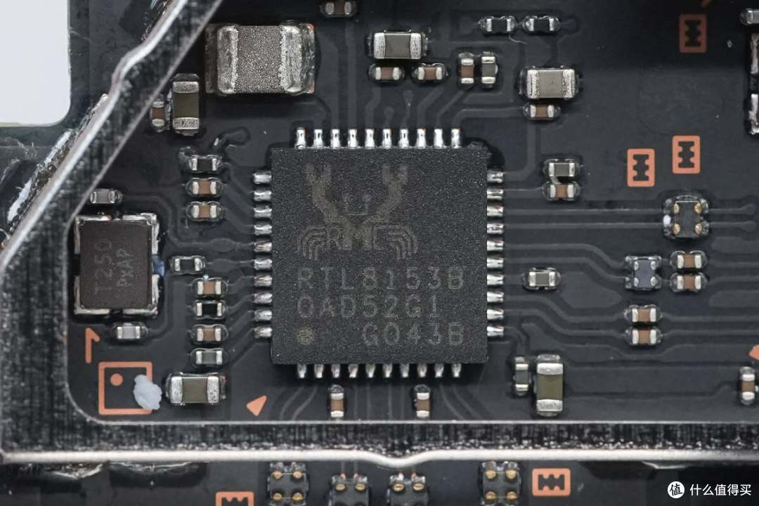 支持TV模式4K分辨率输出,任天堂Switch 2港版原装充电底座拆解