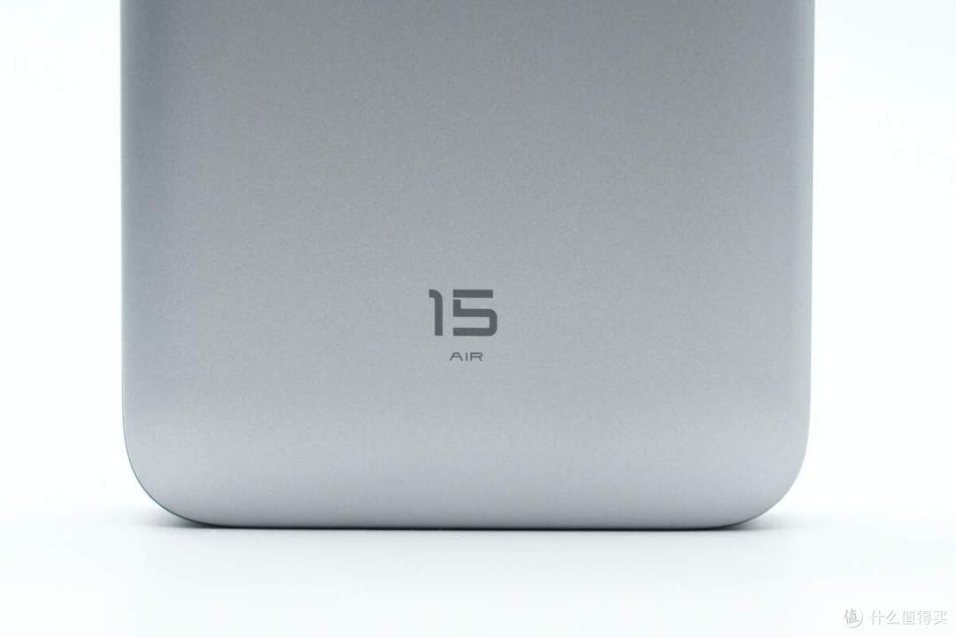 15000mAh大容量厚度仅2.1cm，酷态科15号超级电能卡Air拆解