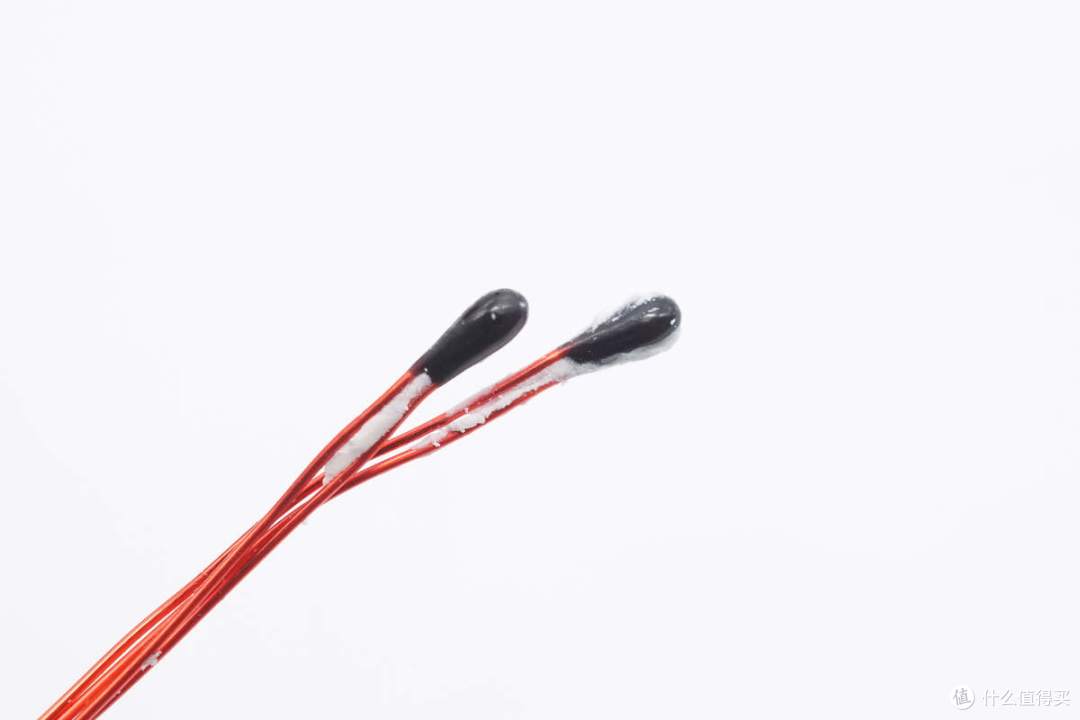 15000mAh大容量厚度仅2.1cm，酷态科15号超级电能卡Air拆解