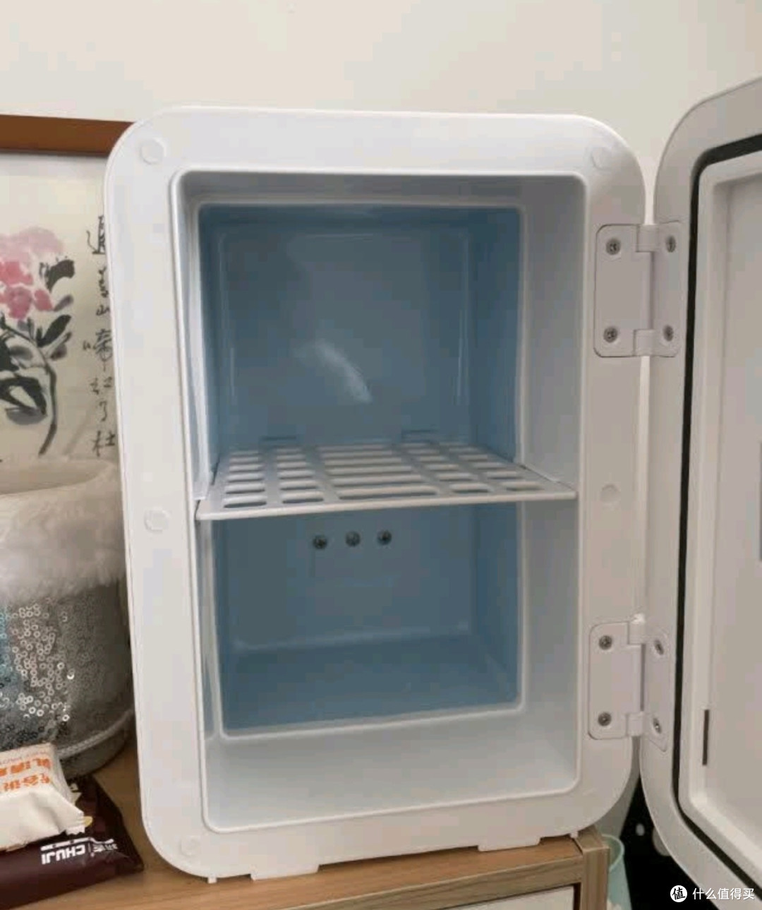 车载冰箱解决夏日饮品冷藏难题