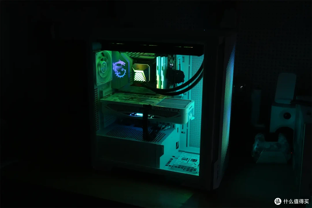 双螺旋风扇加持!微星VELOX 300R如何重塑中塔机箱散热标杆