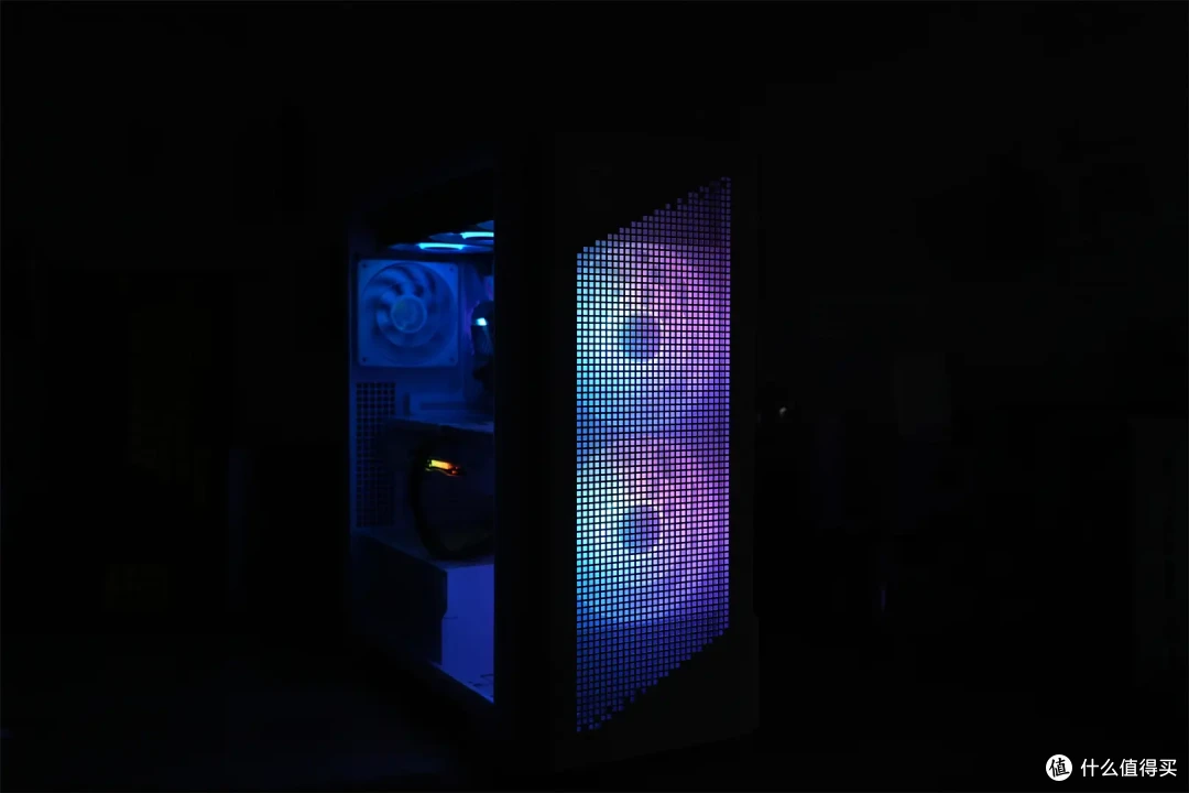 双螺旋风扇加持!微星VELOX 300R如何重塑中塔机箱散热标杆