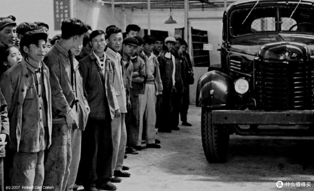 人民日报评小米汽车：实业兴国，实干兴邦