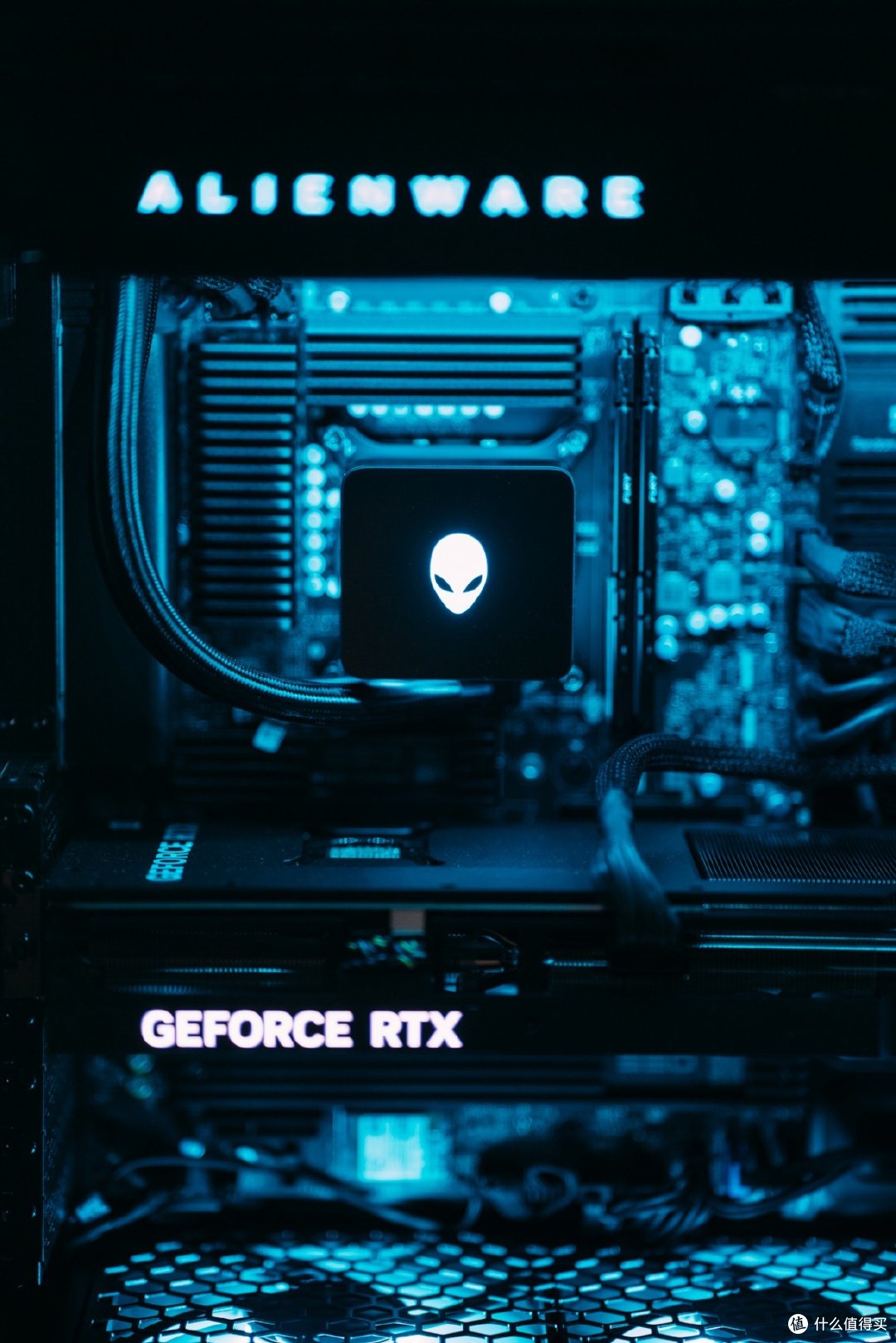 Alienware外星人Area-51台式机评测：游戏玩家天花板体验是啥样？
