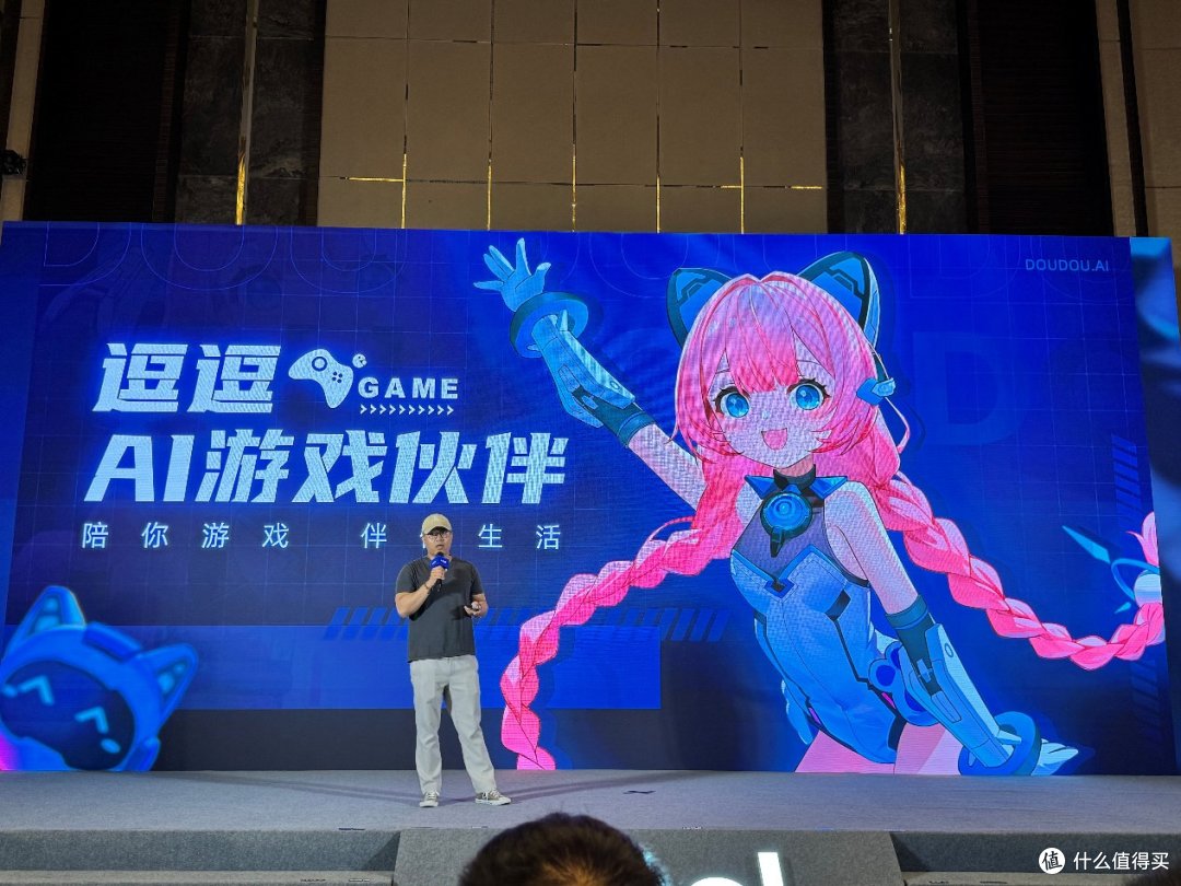 英特尔发布AI高静游戏本,这才是真正的六边形战士