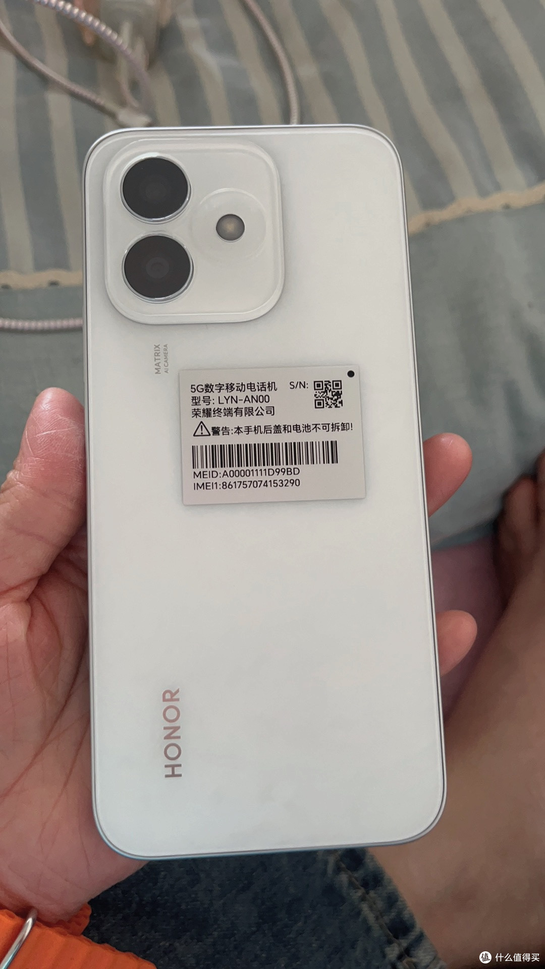 数码“智商税”踩坑记：荣耀X60i让我明白实用比噱头更重要