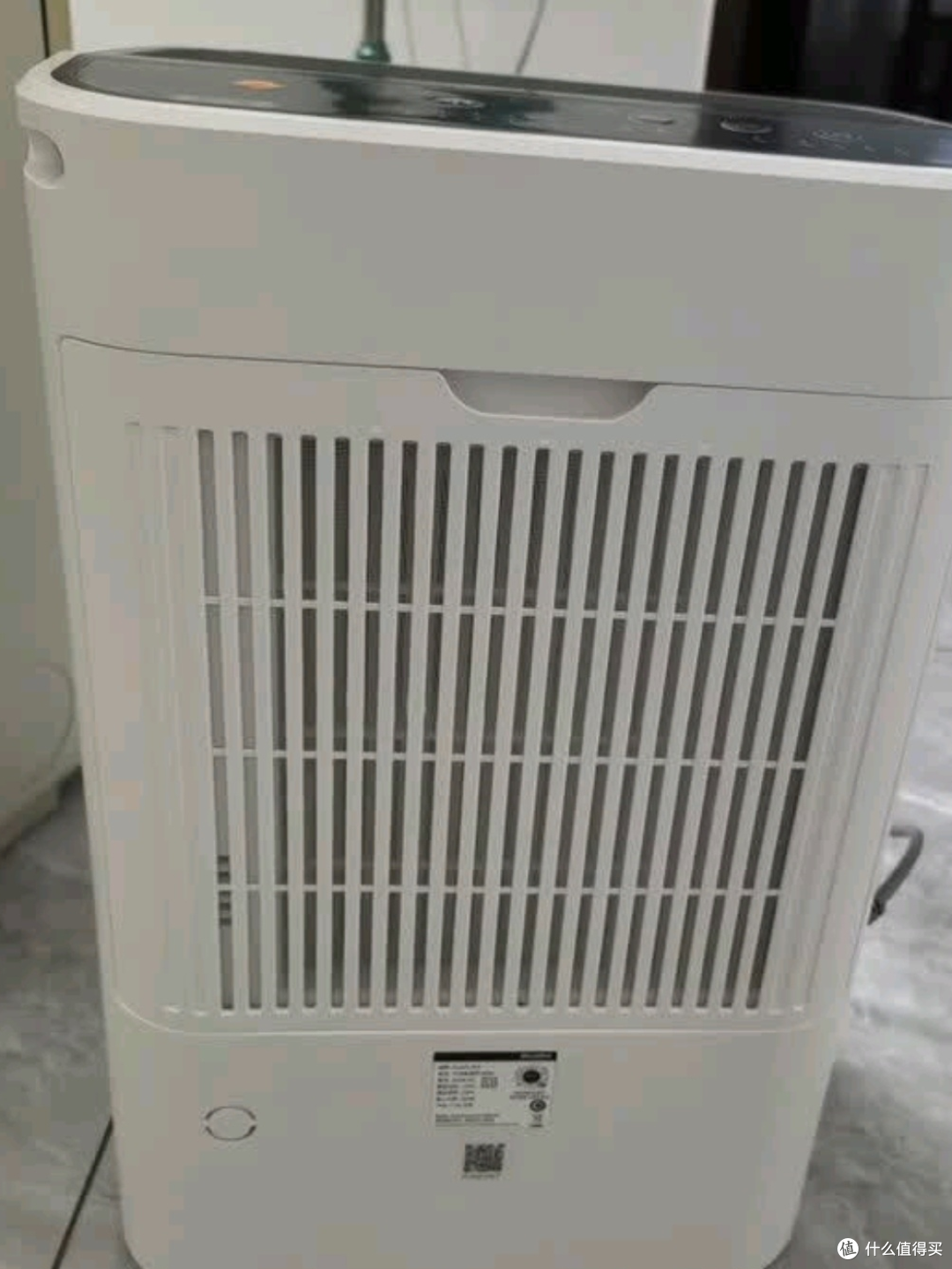卧室除湿新选择:达氏DHK8-DC