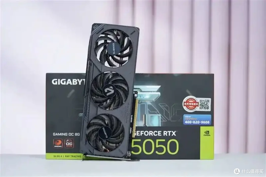 技嘉RTX 5050 GAMING OC显卡评测:升级DLSS 4的新版“RTX 4060”