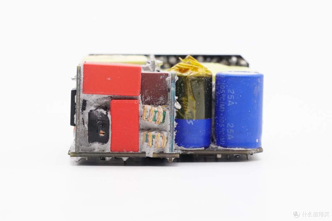 可控像素点阵设计,科技感满满,闪极点阵屏140W氮化镓充电器拆解