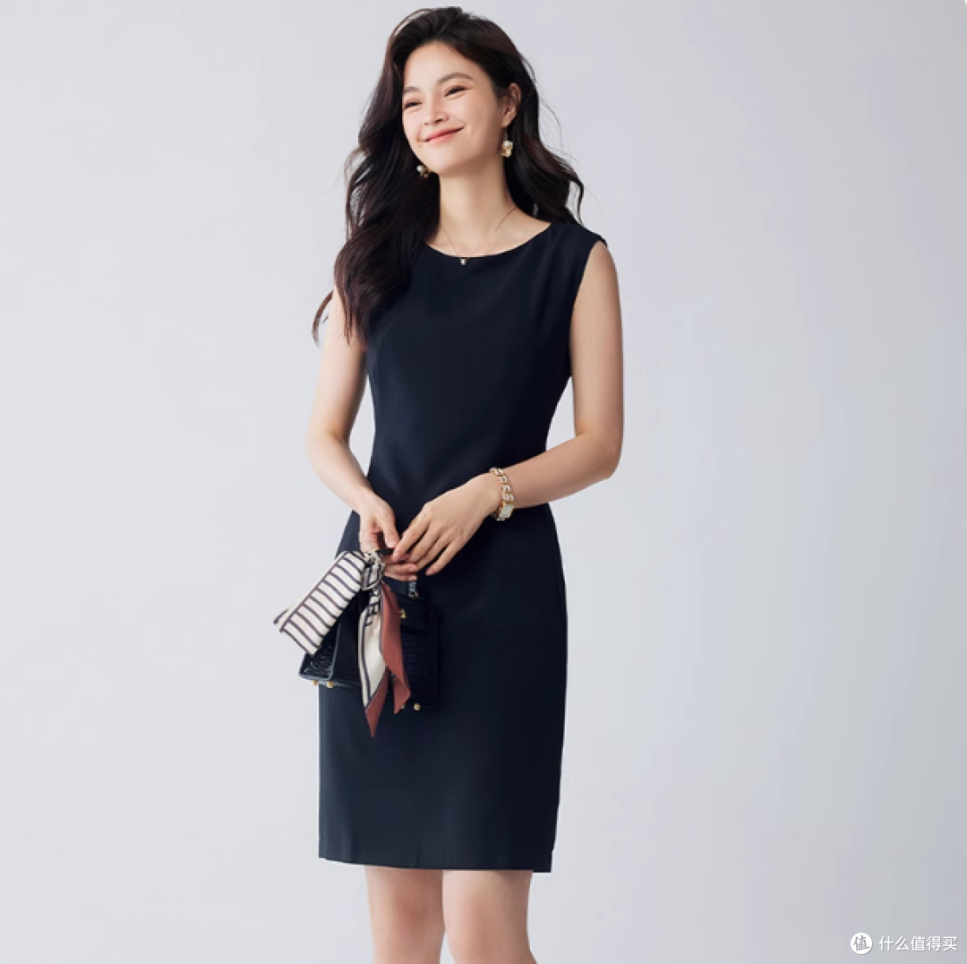 罗蒙夏季女装无袖连衣裙:商务休闲的完美融合