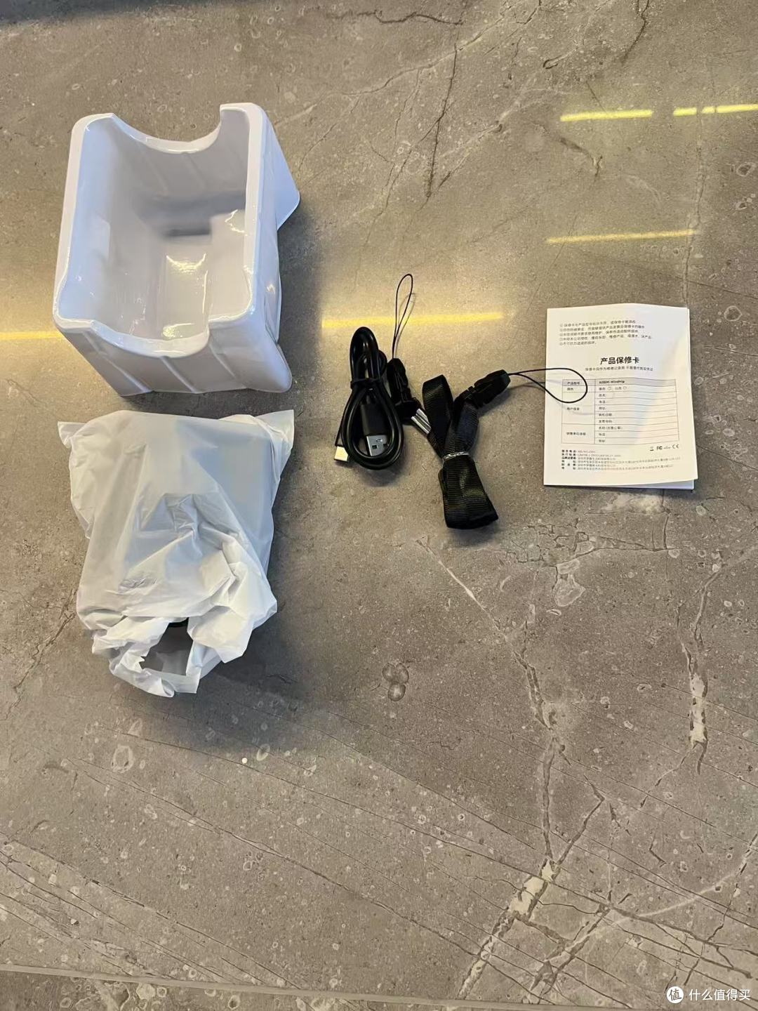 西圣高速挂腰风扇WindHip,真"腰部移动空调"