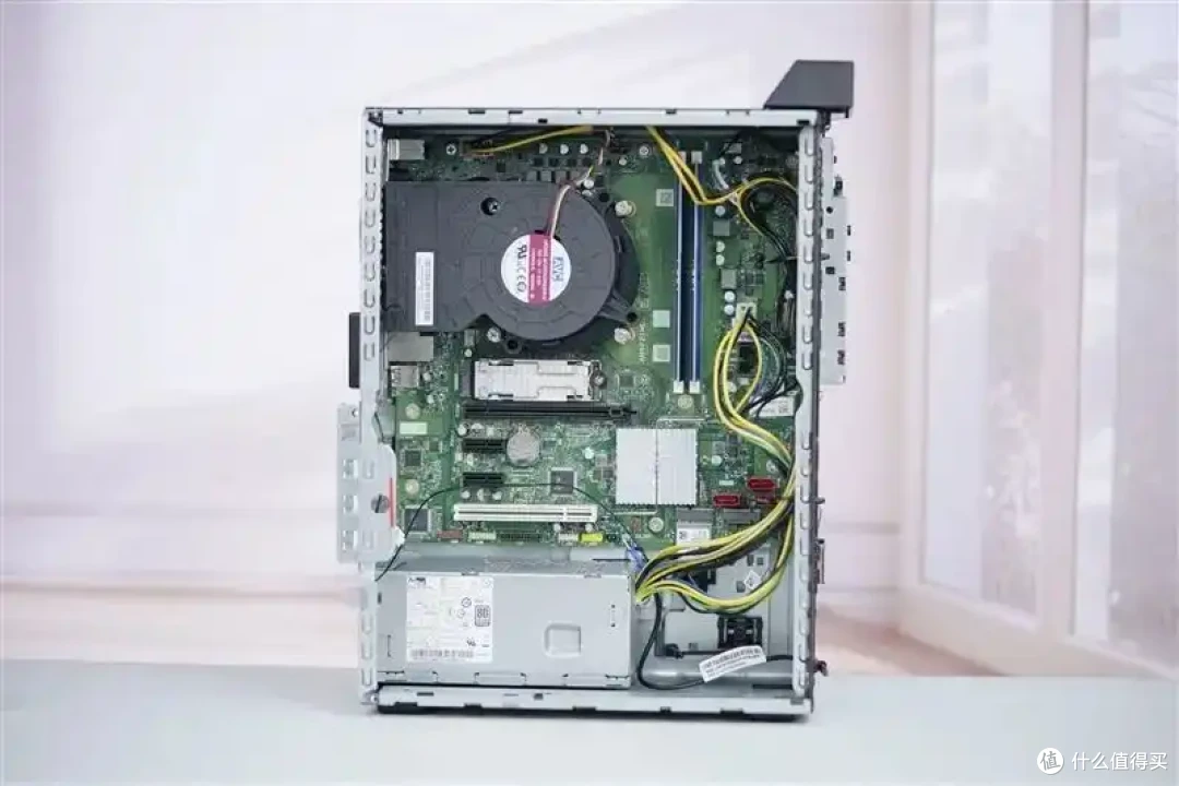 锐龙7 8700G商用机大战酷睿i7-14700:几乎全程碾压