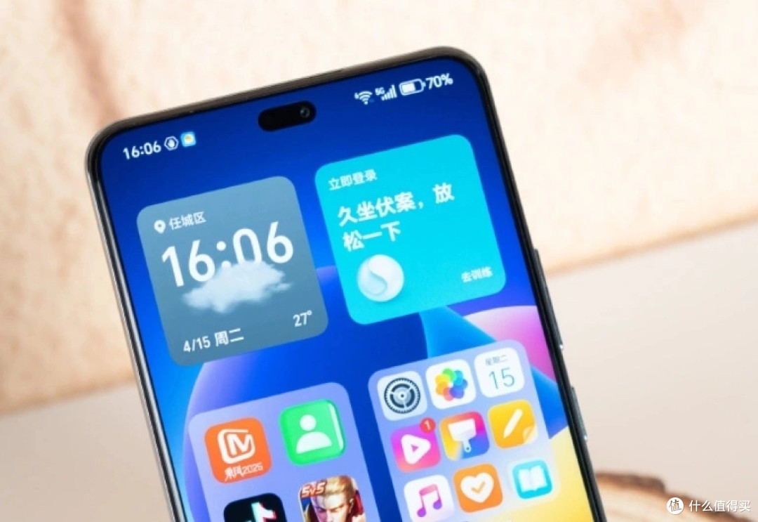 荣耀“续航王”加速让路,8000mAh+卫星消息,国补后还变相降价