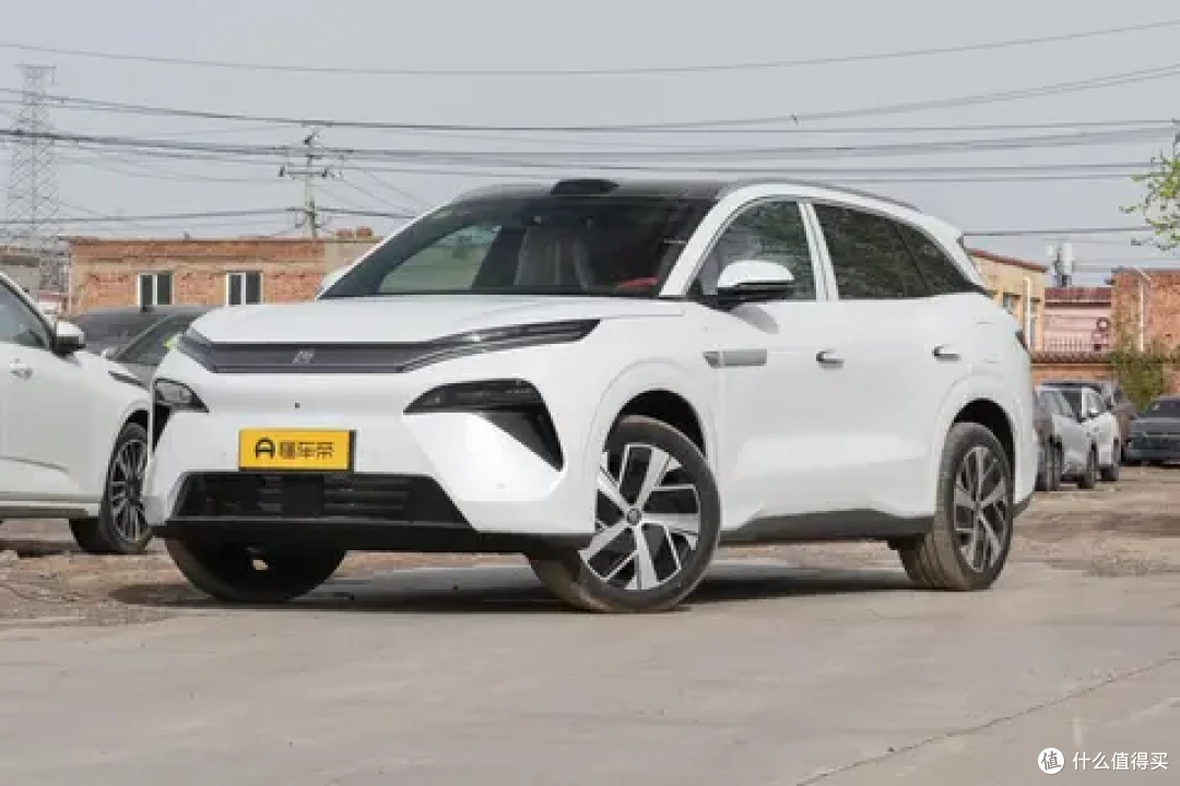 预算20万-25万,选昊铂HT还是唐L EV?看完配置就知道了