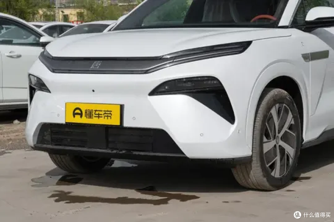 预算20万-25万,选昊铂HT还是唐L EV?看完配置就知道了