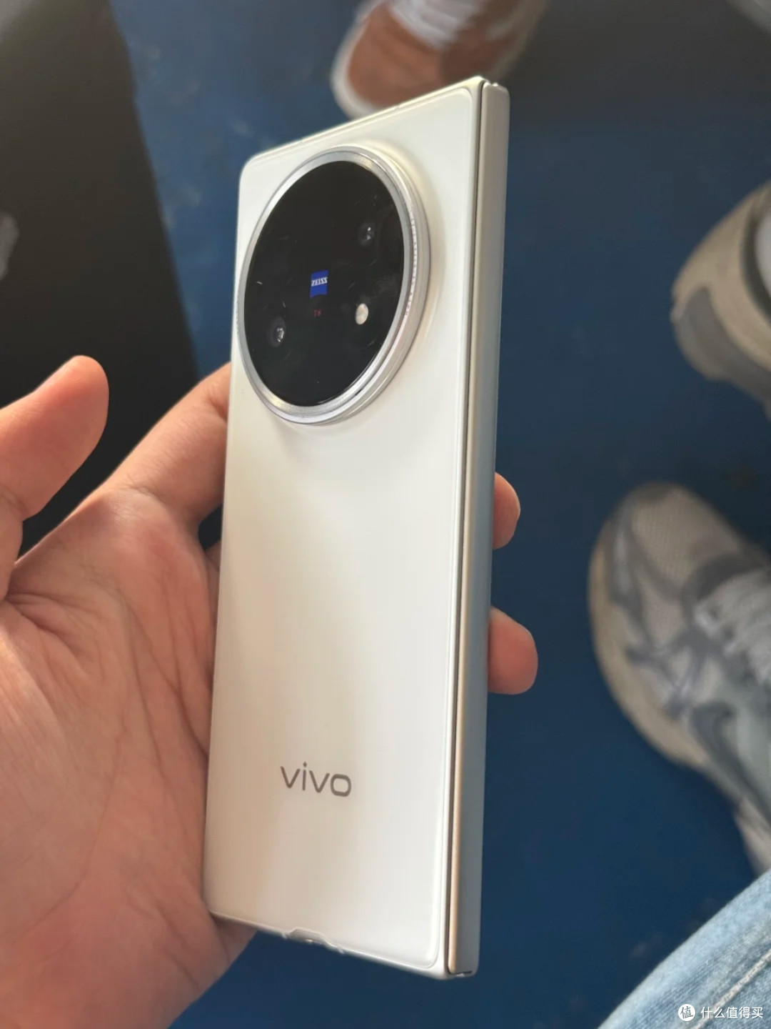vivo X Fold5:轻薄折叠屏的新标杆