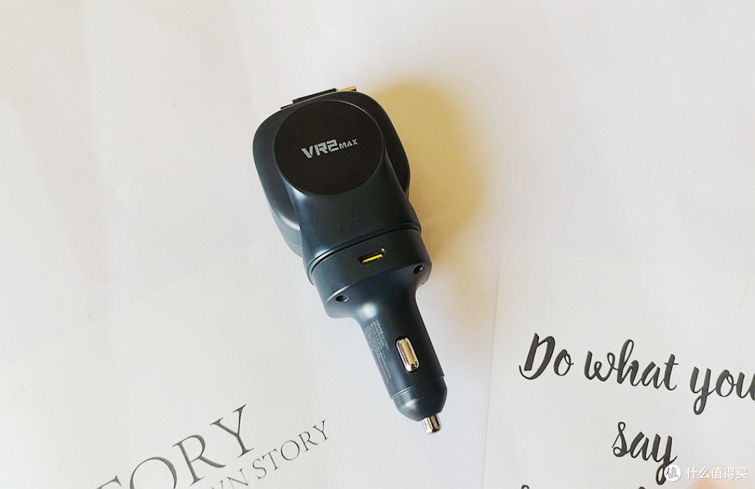 倍思 VR2 MAX 60W车载充电器:多口车载快充,双向拉伸更方便!