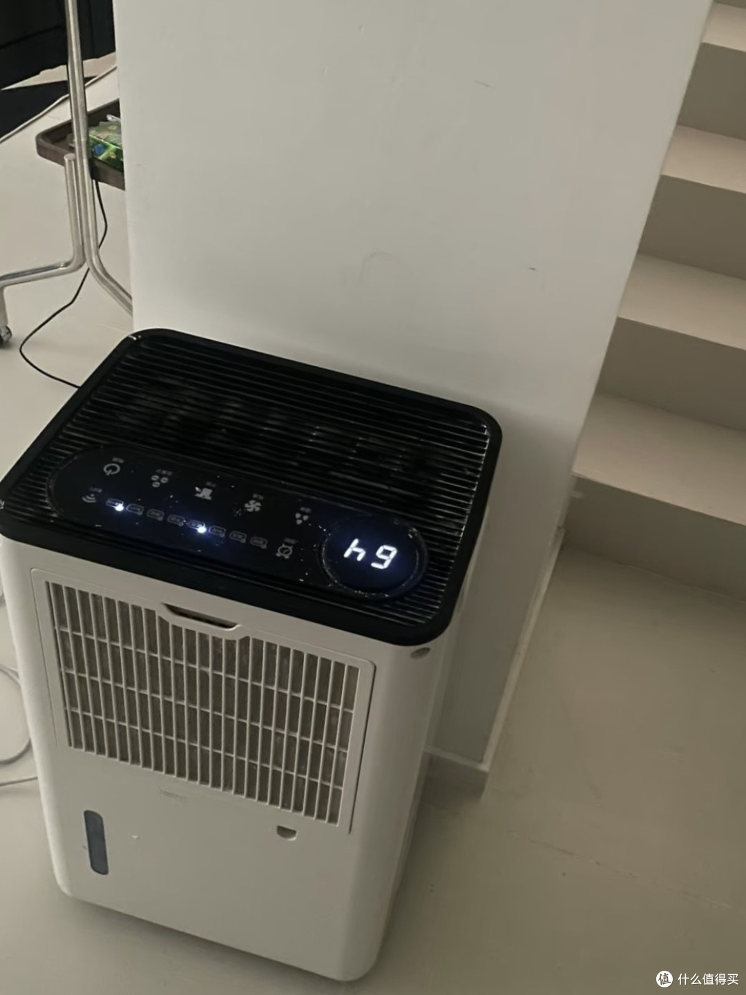雨季防潮必备神器：除湿机选购与使用全攻略