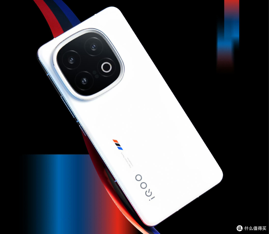 3500档旗舰芯对决！iQOO13VS荣耀GTPro，同是骁龙8至尊谁更值得选