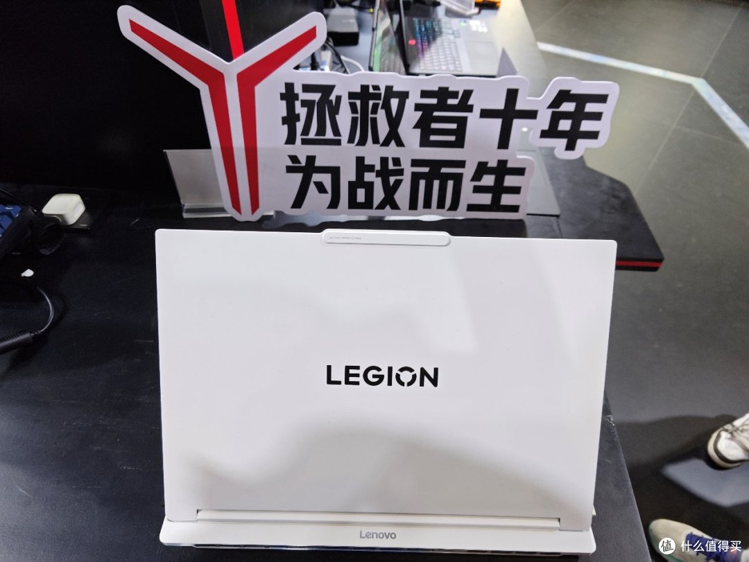 BW2025:联想拯救者全系登场,AI玩法很丰富