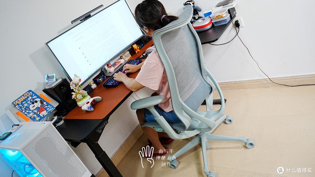 大牌平替，享受椅上舒适生活时刻，联优朱雀一体化人体工学椅测评