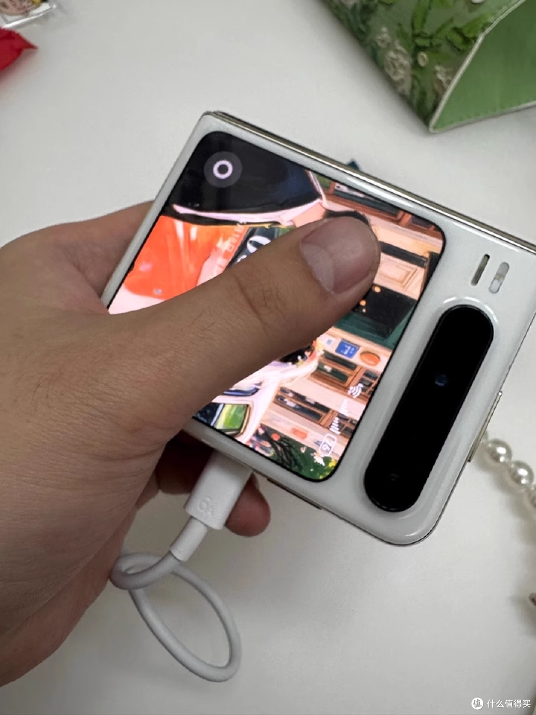 HUAWEI Pura X 1610:折痕与续航如何?