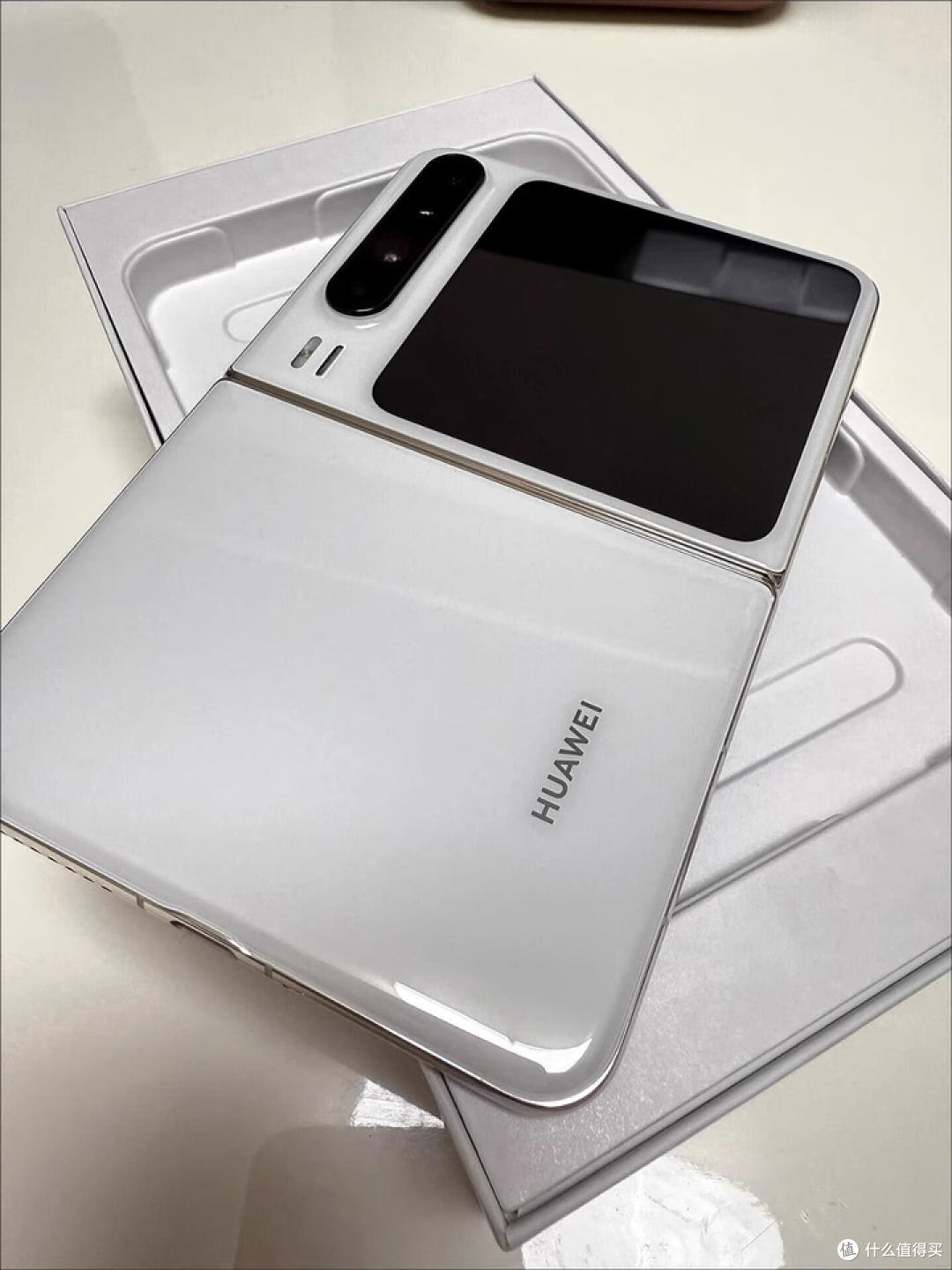 HUAWEI Pura X 1610:折痕与续航如何?