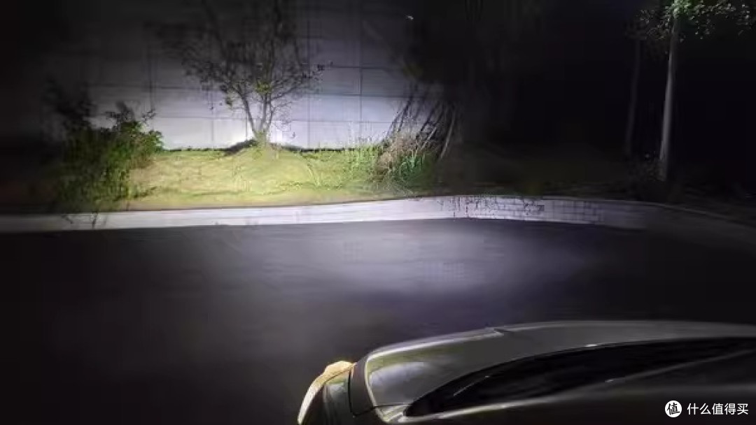 汽车LED大灯改装,晚上开车视线更好啦