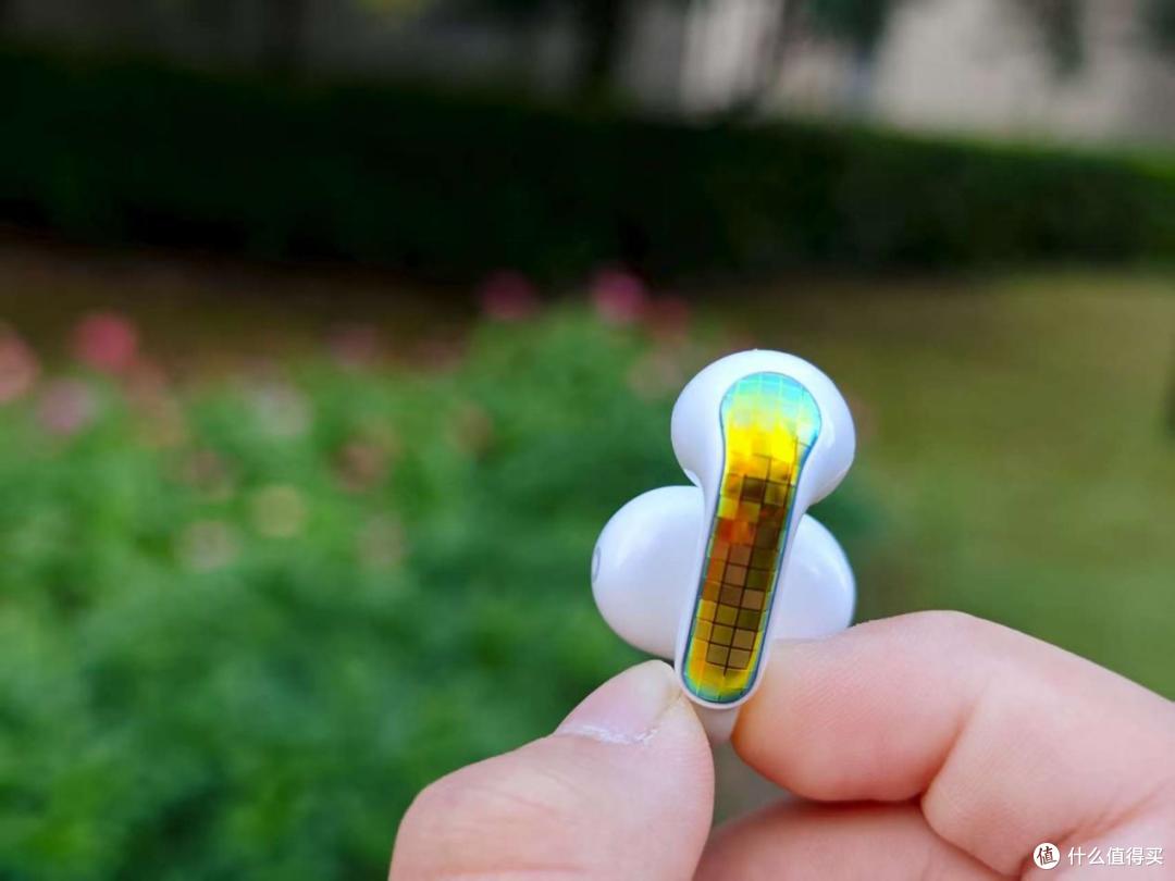 甩不掉、戴着舒服、音质还好!双飞燕百耳颂 B7新潮耳机全占了!