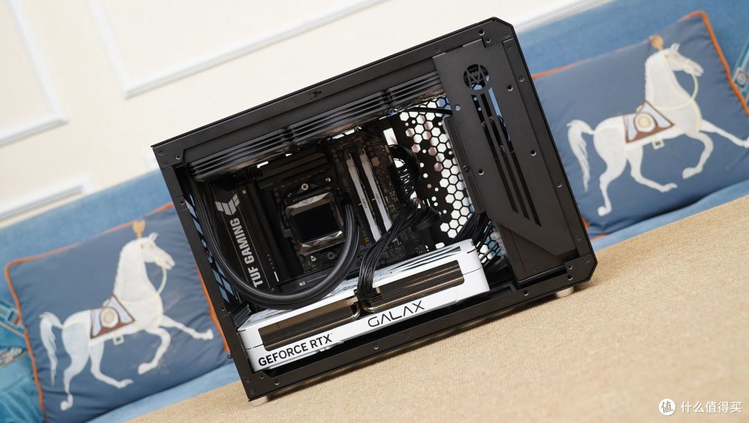 电竞无极限,AMD锐龙7 9800X3D助力游戏平台轻松突破千帧