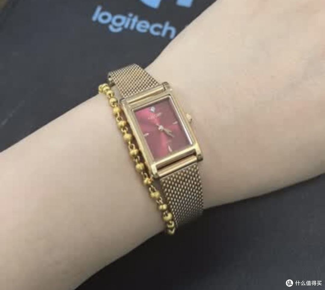 西铁城Juicy Tint石英女表 值得拥有