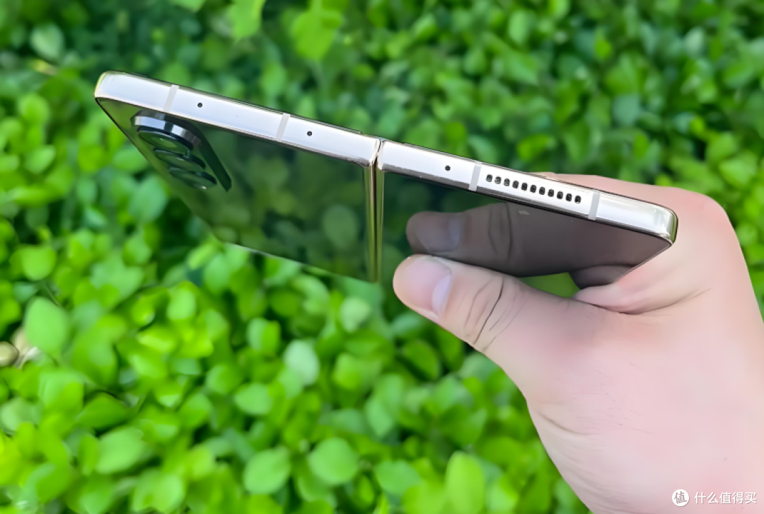 三星也没想到!这手机跌价11000多元,30倍变焦+16GB+512GB
