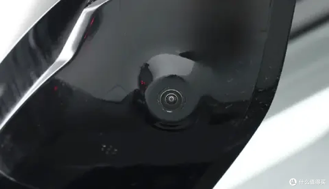 对比长安UNI-Z PHEV和风神L7 PHEV，谁更适合年轻人，看完就知道