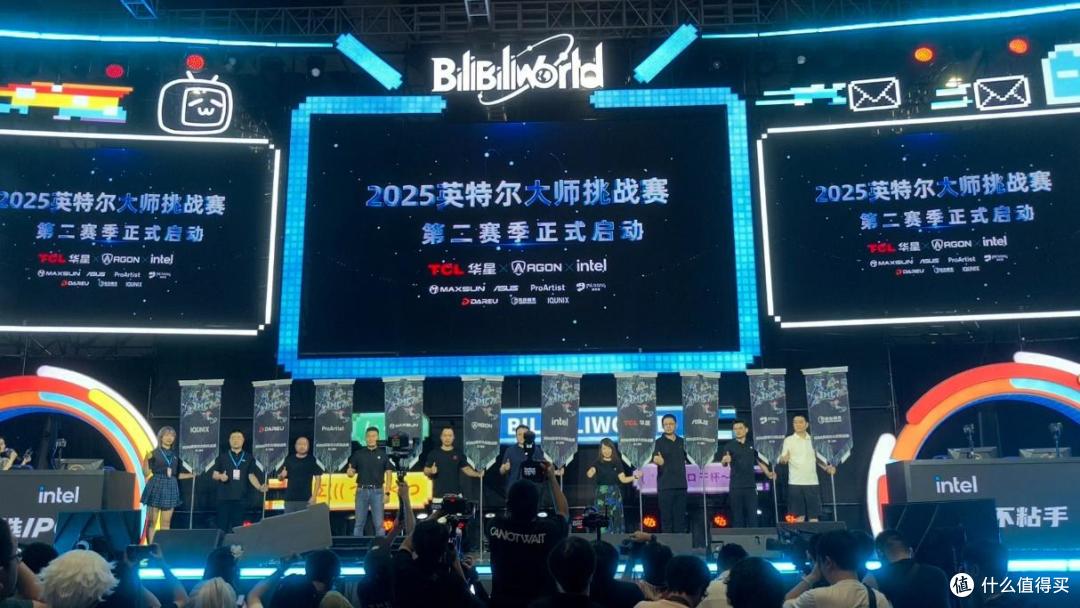 AI高静游戏本来了!英特尔用AI重塑游戏本,机械革命们站台支持