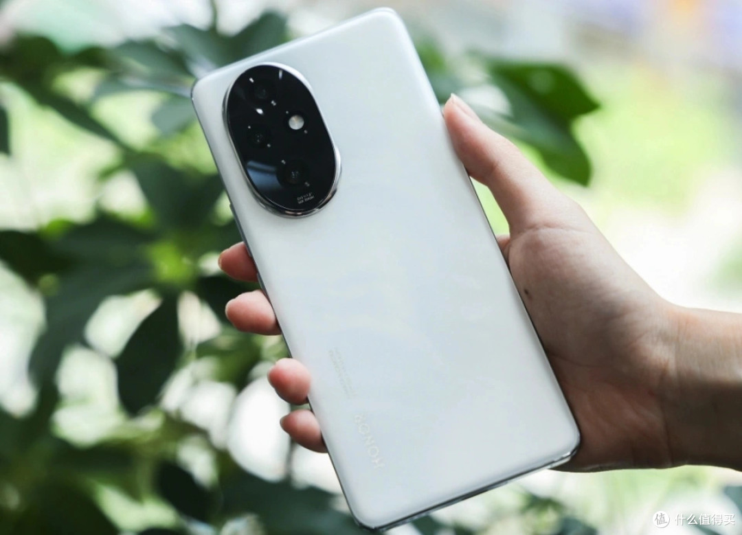 荣耀清仓跌至“冰点价”，5200mAh+50倍变焦，512GB仅售1444元