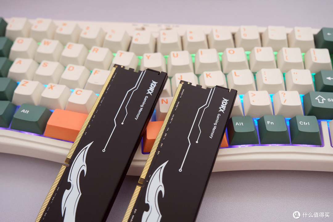 内存涨价潮中破局!酷芯客刀客系列 DDR4,性能与性价比双在线!