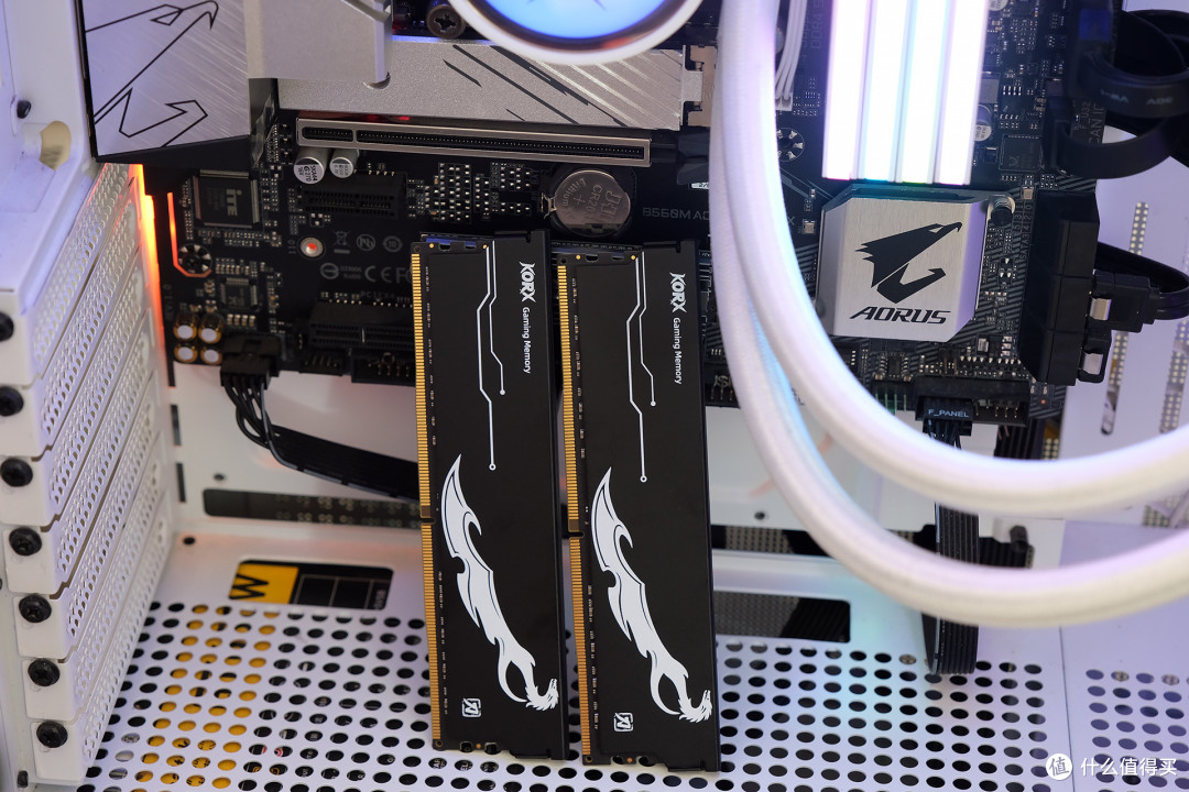 内存涨价潮中破局!酷芯客刀客系列 DDR4,性能与性价比双在线!